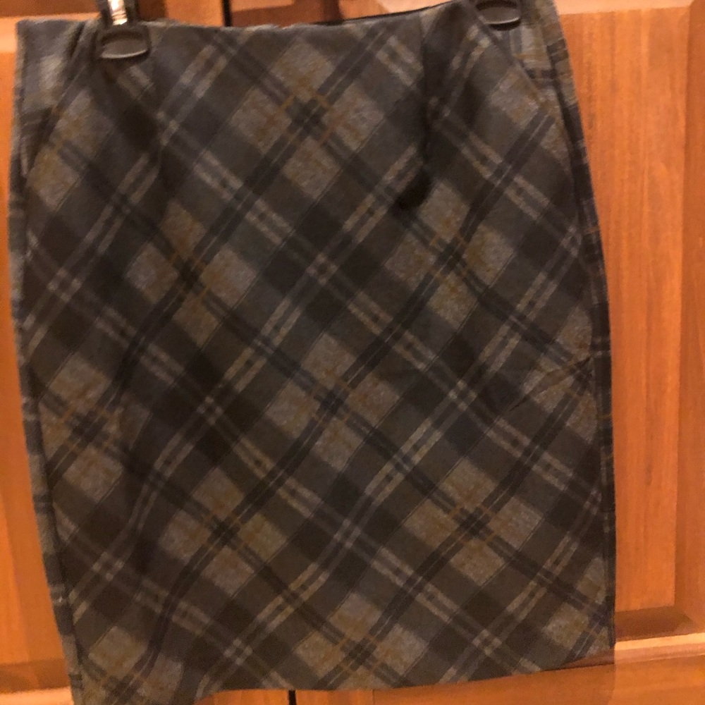 Cabi Step Out Skirt